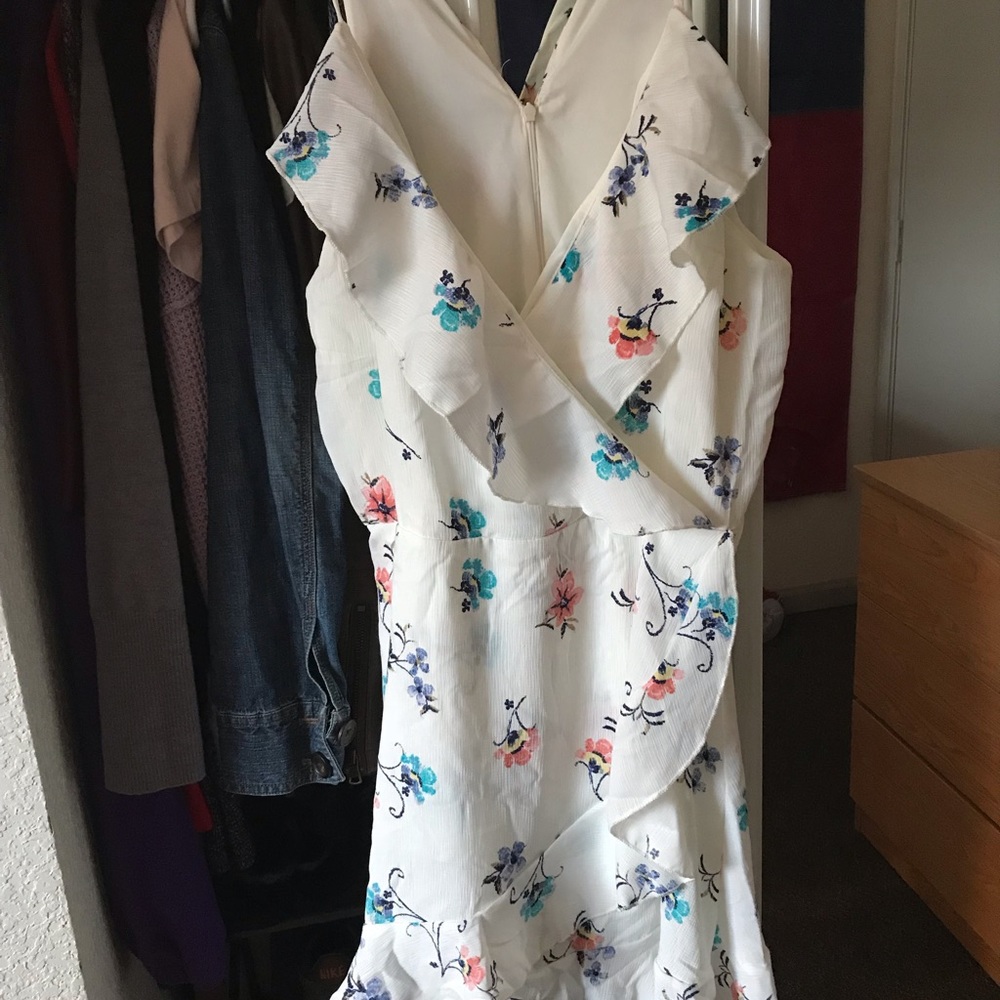 Francesca’s White Floral Dress